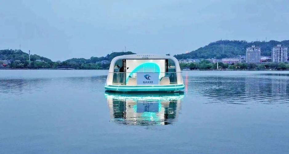 智能游船驶入千湖之省 东湖观鸟、磁湖赏春，打造智慧滨水经济新增长点